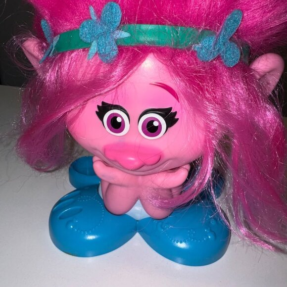 Trolls Poppy Pink Hair Styling Doll Pink and Blue with one comb 11 inches - Picture 3 of 6